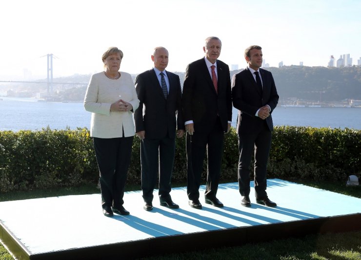 Dörtlü Suriye Zirvesi Öncesi Aile Fotoğrafı Çektirdi