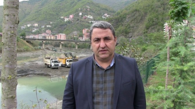 Çoruh Nehri’nde Yapılan Çalışma Sayesinde Borçka Çirkin Görüntülerden Kurtulacak