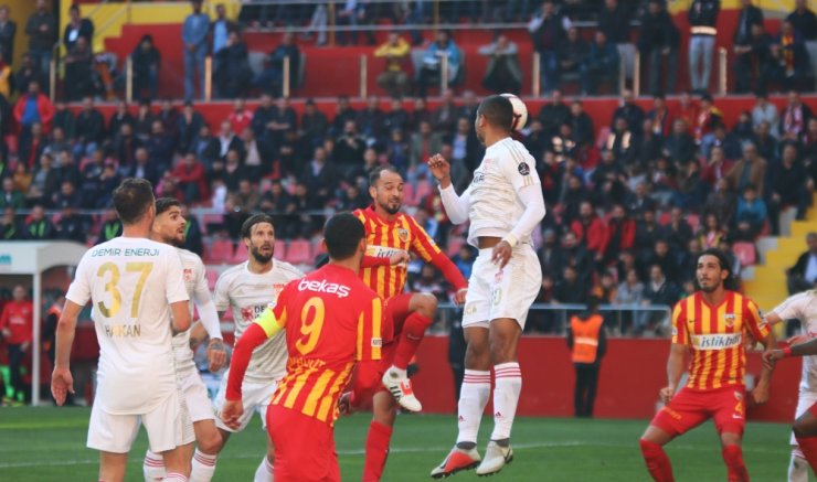 Kayserispor: 2 - Dg Sivasspor:0