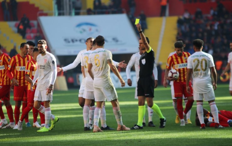 Kayserispor: 2 - Dg Sivasspor:0