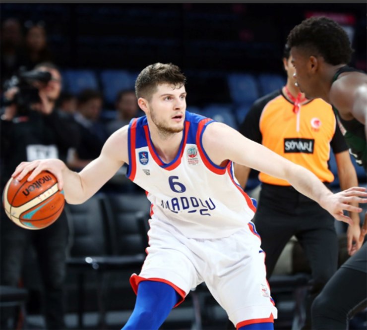 Efes İlk Yenilgisini Aldı