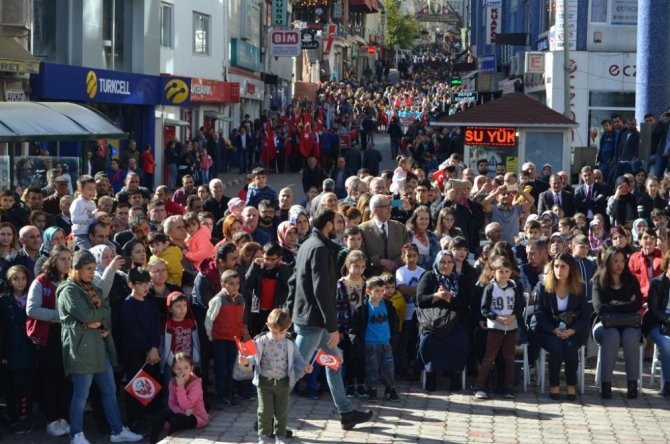 Cumhuriyet Bayramı Artvin’de Coşkuyla Kutlandı