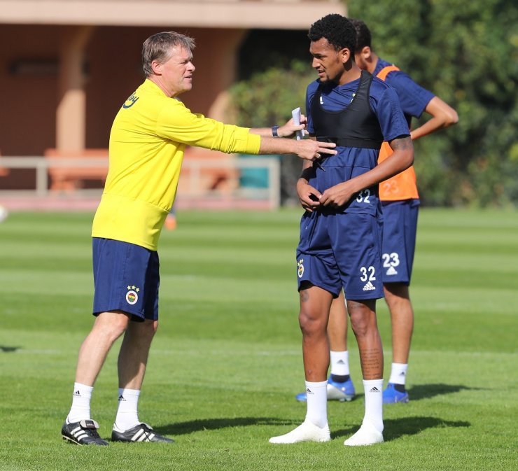 Fener Derbiye Erwin Koeman’la Hazırlanıyor