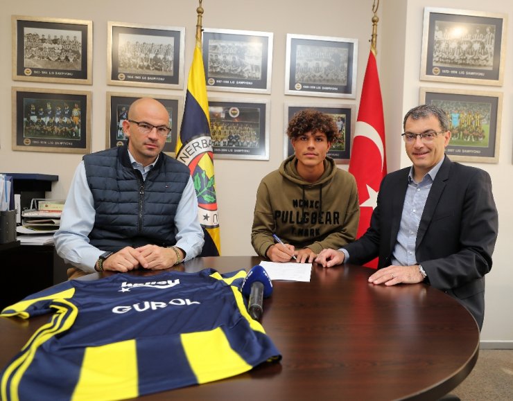 15 Yaşındaki Oyuncuya Profesyonel Sözleşme