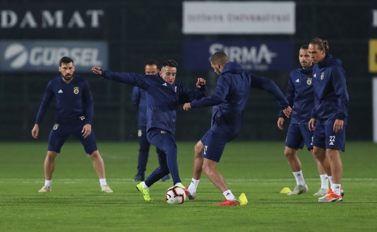 Fenerbahçe Kampa Girdi