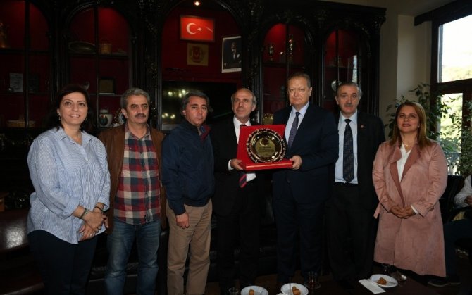Vali Yavuz’dan Veda Ziyaretleri
