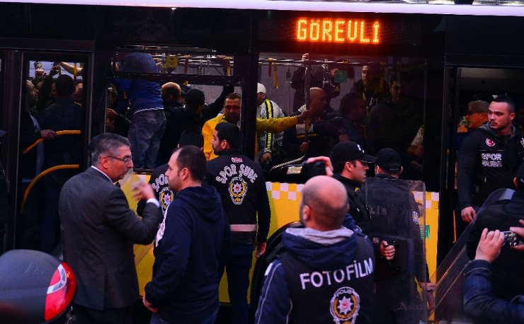 Fenerbahçeli Taraftarlar Gözaltına Alındı