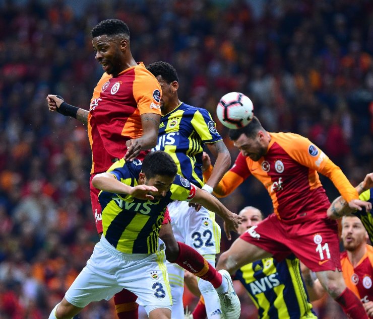 İlk Yarı Galatasaray’ın Üstünlüğüyle Bitti