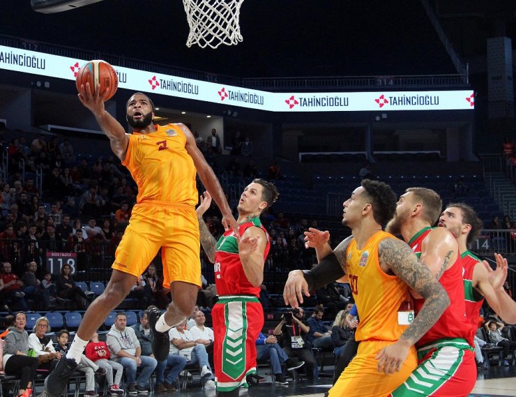 Galatasaray Pınar Karşıyaka’yı Devirdi