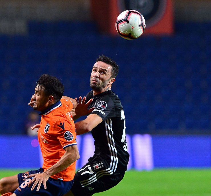 İlk Yarı Başakşehir’in