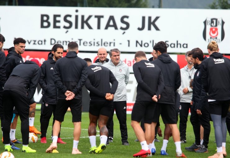 Beşiktaş’ta Genk Maçı Hazırlıkları Sürdü