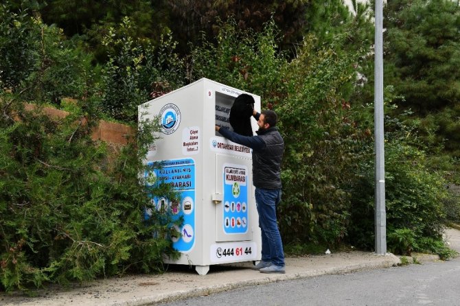 Kullanılmış Giysi Ve Ayakkabılar Geri Dönüştürülecek