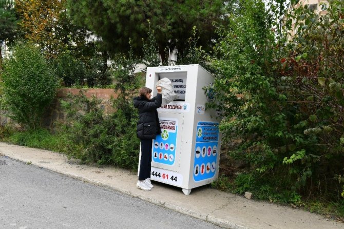 Kullanılmış Giysi Ve Ayakkabılar Geri Dönüştürülecek