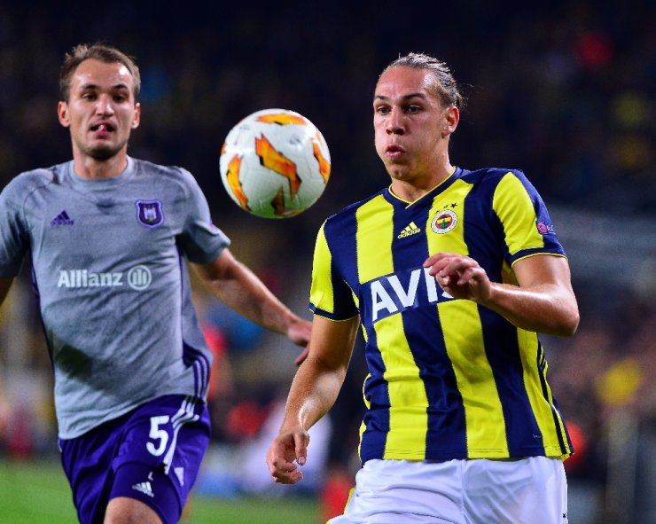 İlk 15 Dakika Golsüz Bitti