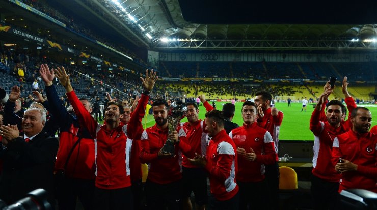 İlk 15 Dakika Golsüz Bitti