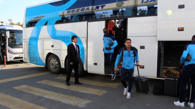 Trabzonspor’da Burak Yılmaz, Malatyaspor Maçı Kadrosuna Alınmadı
