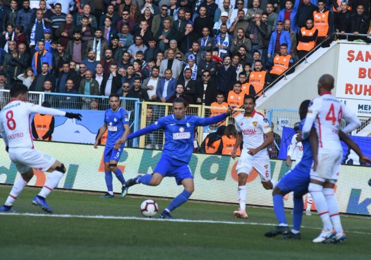 Erzurum’da İlk Yarıda Tek Gol