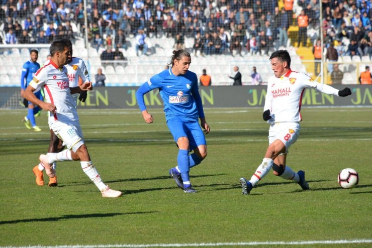 Erzurum Göztepe’yi Devirdi
