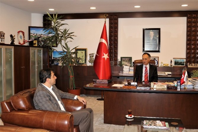 İstiridye Mantarı Satışı İçin Başkan Türkmen’den Yer Talep Ettiler