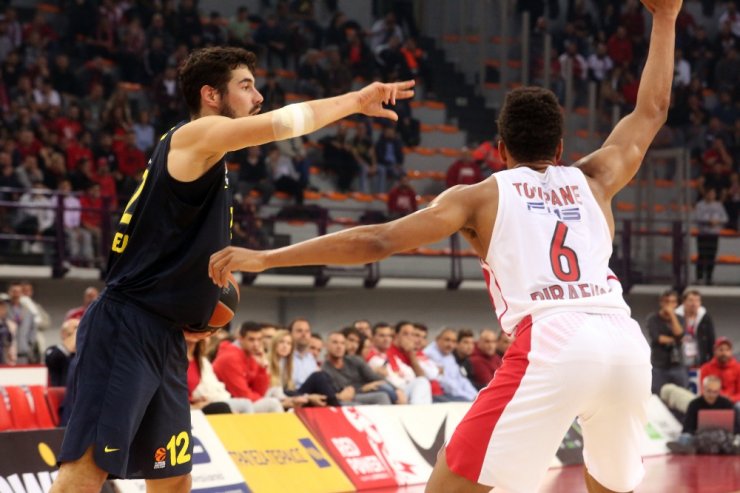 Fenerbahçe, Yunan Devini Devirdi