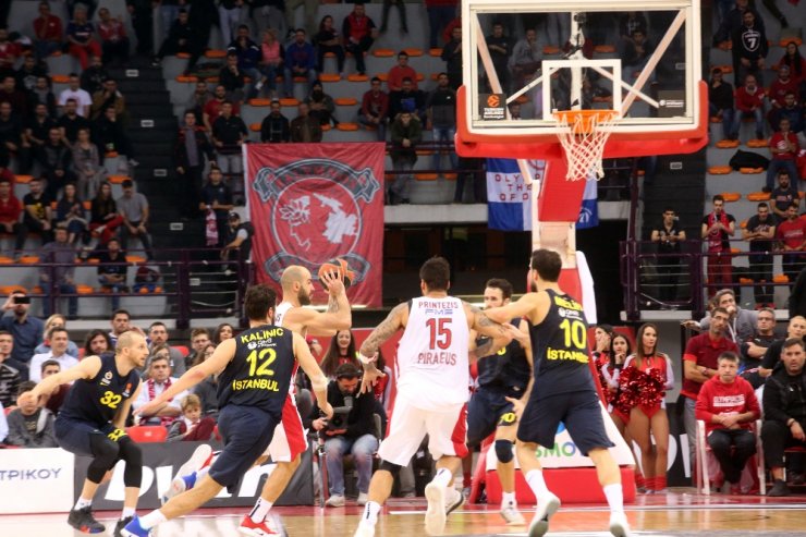 Fenerbahçe, Yunan Devini Devirdi