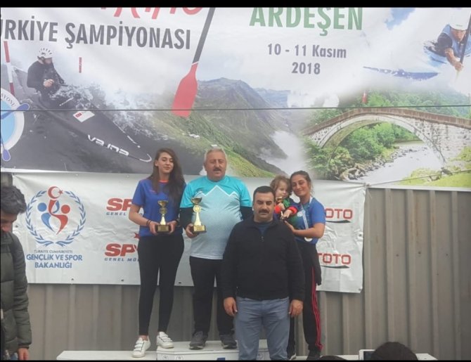 Denizde Çalışıp Akarsu Slalom Şampiyonası’nda Madalya Kazandılar