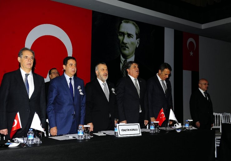 Beşiktaş Divan Kurulu Toplantısı Başladı