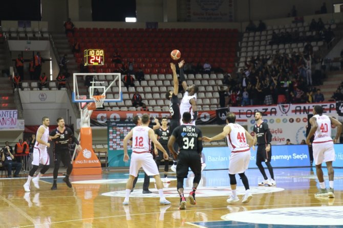 Gaziantep Basketbol Beşiktaş’ı Eli Boş Gönderdi