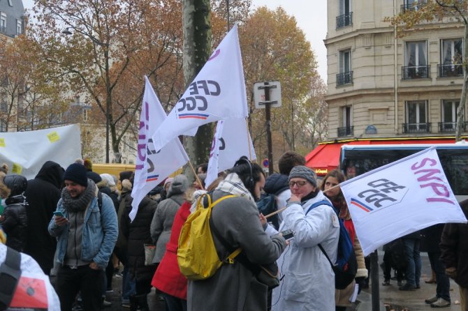 Fransa’da Hemşirelerden Hükümet Karşıtı Protesto