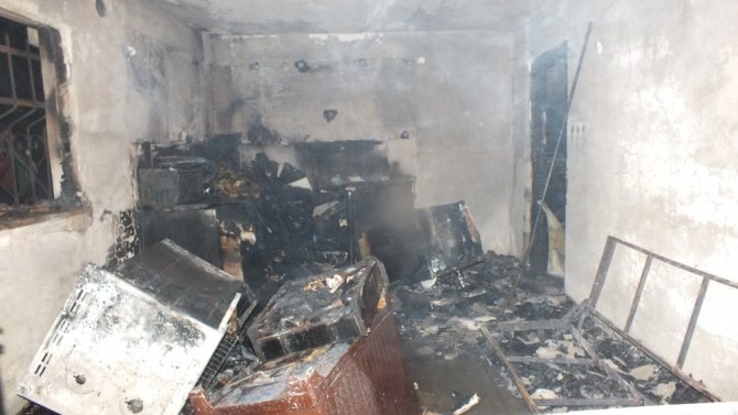 Cami Lojmanında Yangın: 2 Yaralı