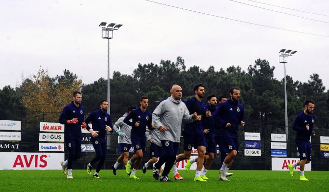 Fenerbahçe’de Tolga Ciğerci İlk Kez Sahada Çalıştı
