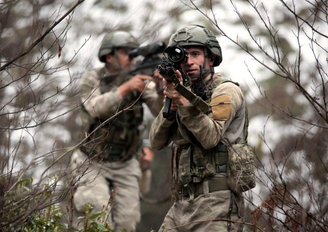 Kar, Kış, Zorlu Arazi Şartları Demeden Karadeniz’de Pkk’lı Avı Sürüyor