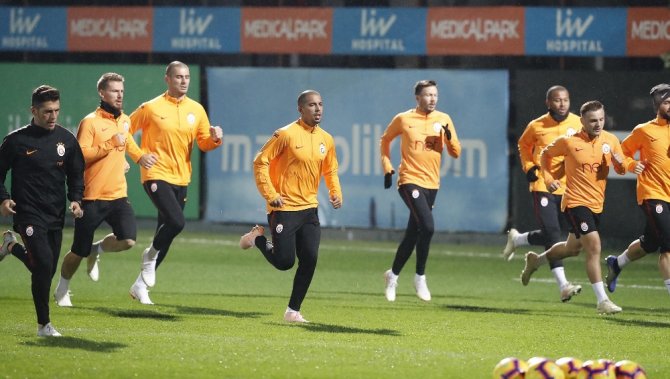 Galatasaray Kampa Girdi