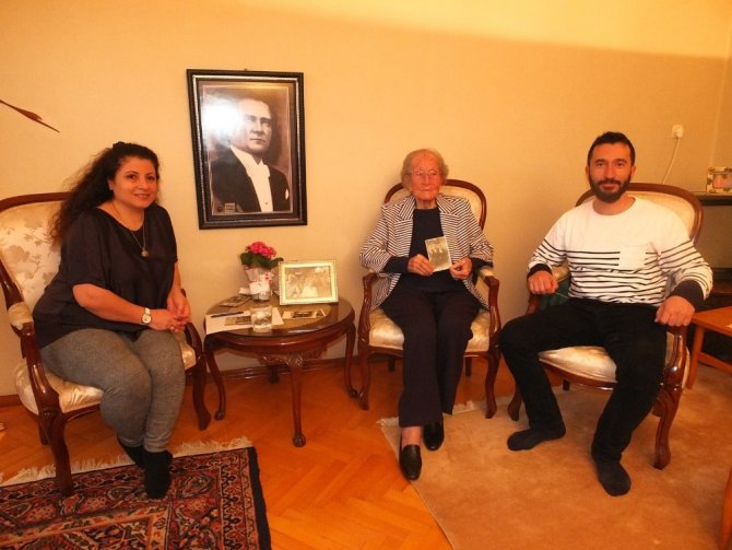 1 Padişah, 12 Cumhurbaşkanı Gördü