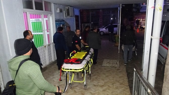 İşçileri Taşıyan Araç Devrildi: 3 Yaralı