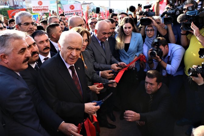 Bahçeli Antalya’da Partisinin İl Binasını Açtı