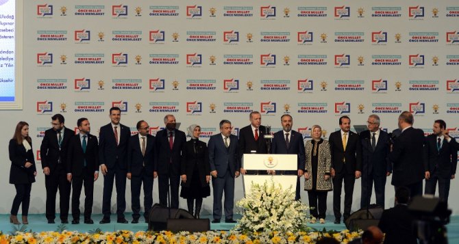 Erdoğan, Ak Parti Belediye Başkan Adaylarını Açıkladı