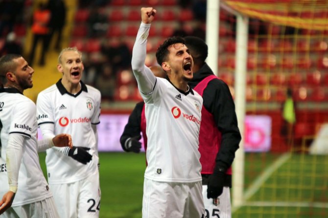 Beşiktaş İlk Yarıda 3’ledi