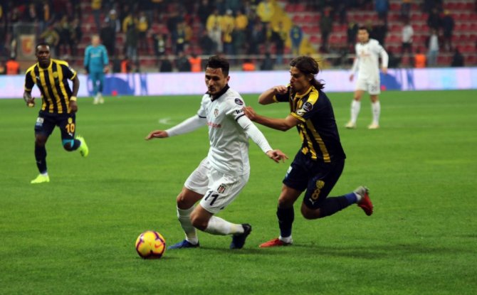 Beşiktaş İlk Yarıda 3’ledi