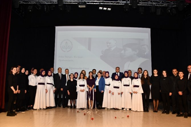 Gümüşhane’de 24 Kasım Öğretmenler Günü Kutlandı