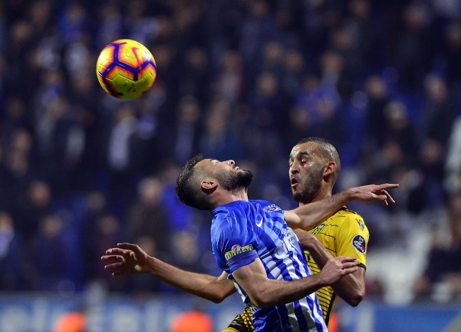 İlk Yarı Kasımpaşa’nın