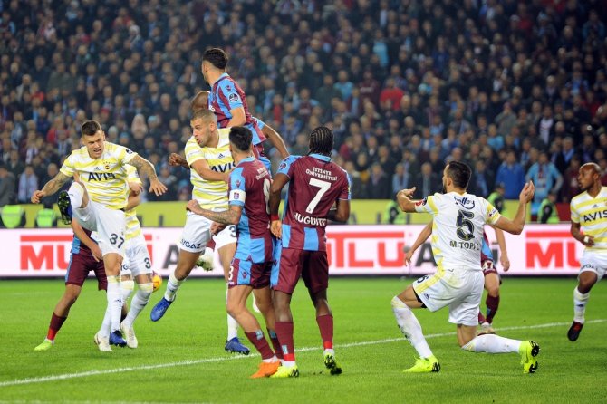 Trabzon’da İlk Yarı Gol Sesi Çıkmadı