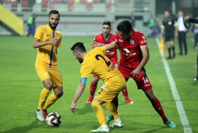İzmir’de Gollü Beraberlik