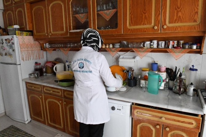 Ortahisar’da 286 Vatandaşa Evde Bakım Hizmeti Veriliyor