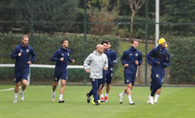 Fenerbahçe’de Avrupa Mesaisi Başladı
