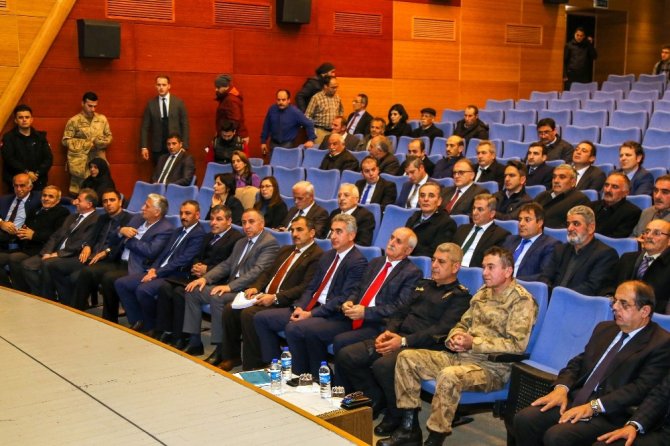 Gümüşhane’de Muhtarlar Toplantısı Düzenlendi