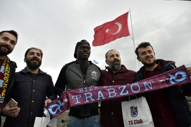 Trabzonsporlu Futbolcuların Cam Seyir Terasındaki Zor Anları