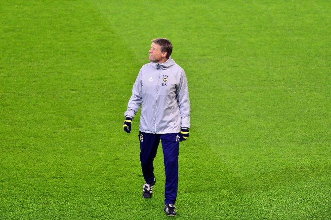 Fenerbahçe Maç Saatini Beklemeye Başladı
