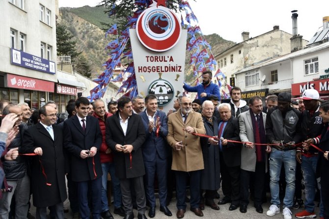 Trabzonsporlu Futbolcuların Cam Seyir Terasındaki Zor Anları