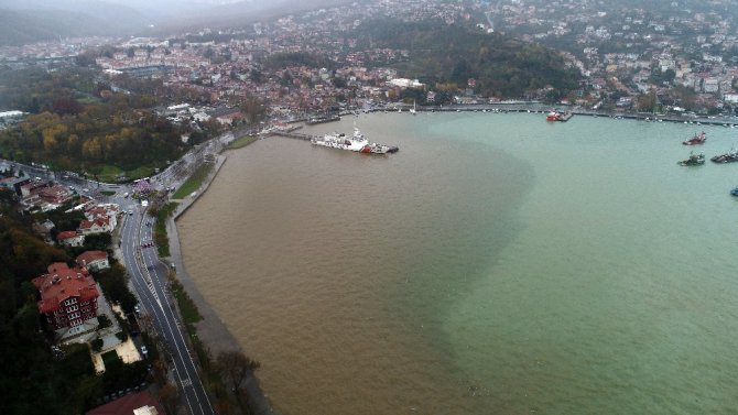 İstanbul Boğazı’na Çamur Aktı